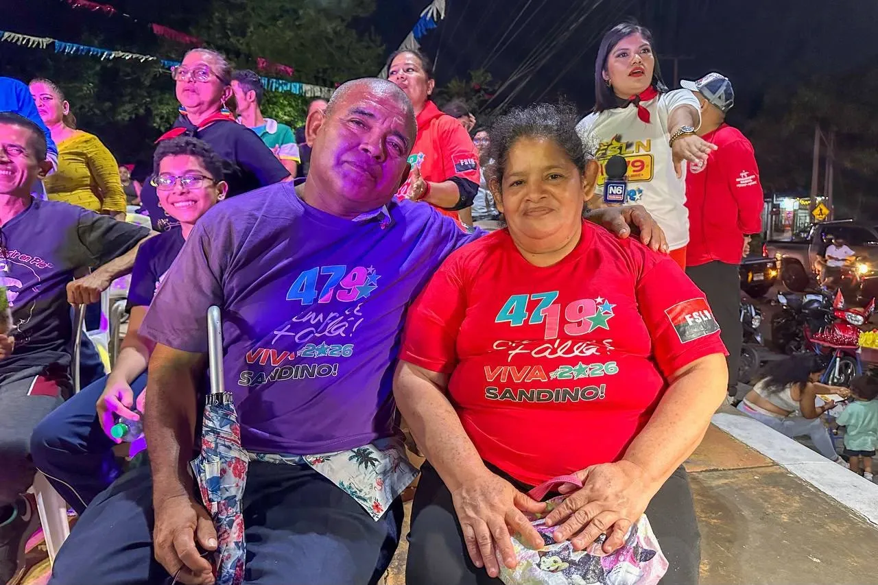 Familias protagonizan vigilias por el 47.° aniversario de la Revolución