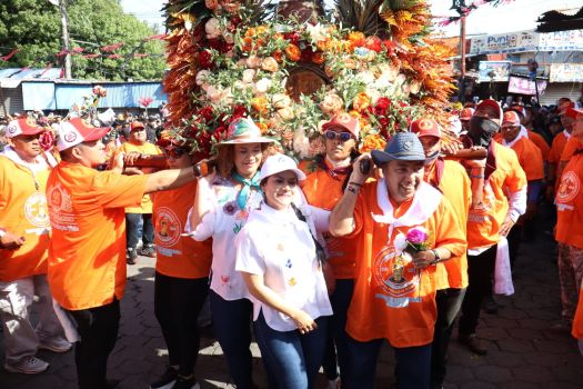 Santo Domingo de Guzmán regresa a su morada en Las Sierritas