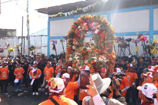 Santo Domingo de Guzmán regresa a su morada en Las Sierritas