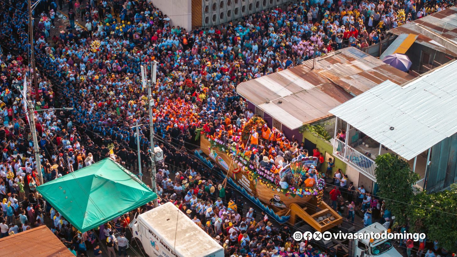 Santo Domingo de Guzmán regresa a su morada en Las Sierritas