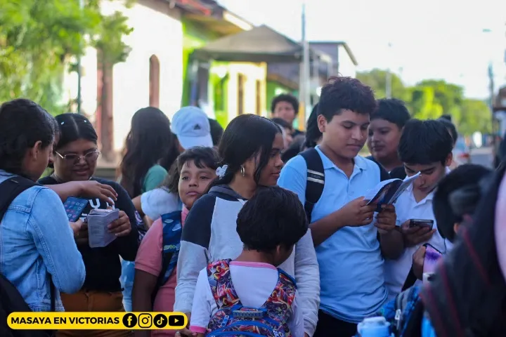 "Gritería Chiquita" en honor a la Asunción de María 