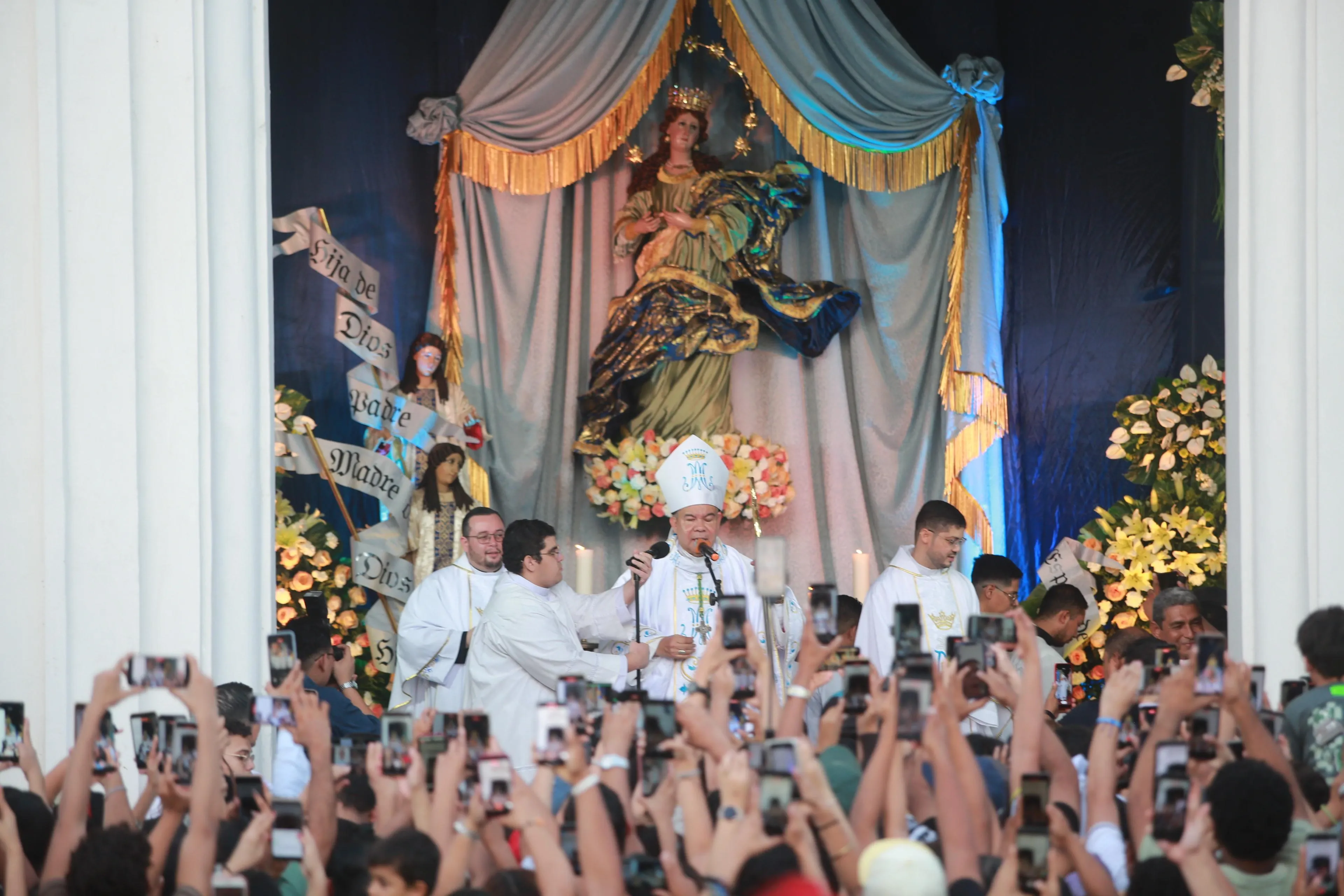 "Gritería Chiquita" en honor a la Asunción de María 