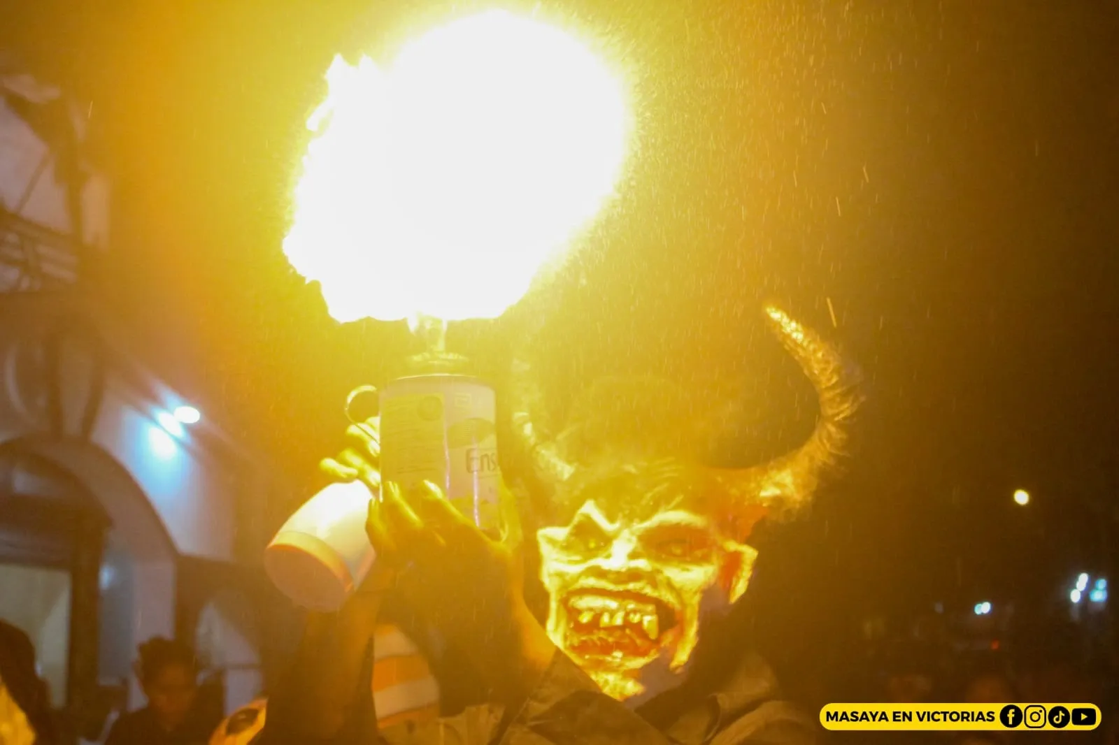 Los Agüizotes recorren Masaya en una noche de cultura y tradición