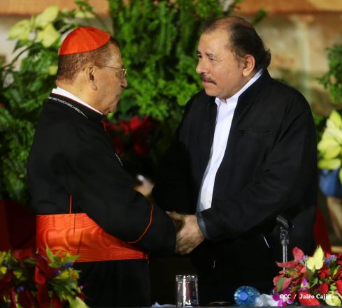 Daniel y Rosario presiden graduación de cadetes del Ejército