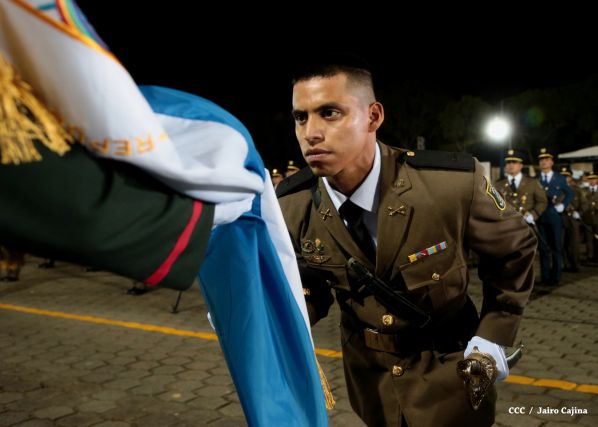 Daniel y Rosario presiden graduación de cadetes del Ejército