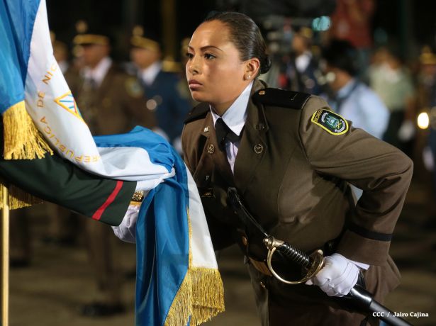 Daniel y Rosario presiden graduación de cadetes del Ejército