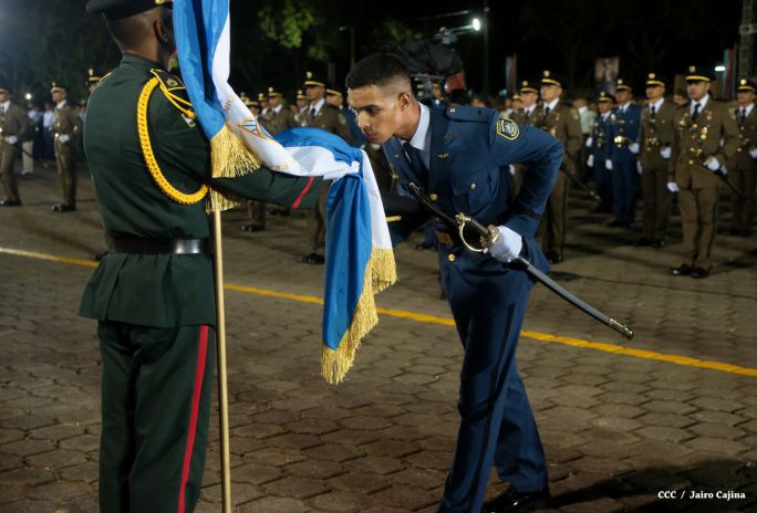 Daniel y Rosario presiden graduación de cadetes del Ejército