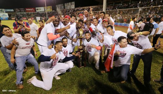 Indios del Bóer se coronan campeones de la LNBP 2015