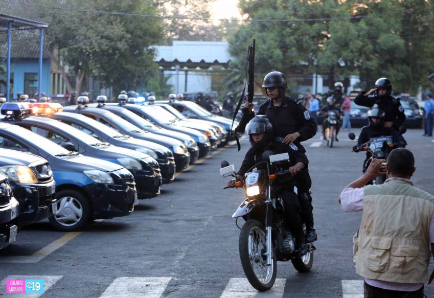 Policía Nacional resguarda inicio Año Escolar 2015