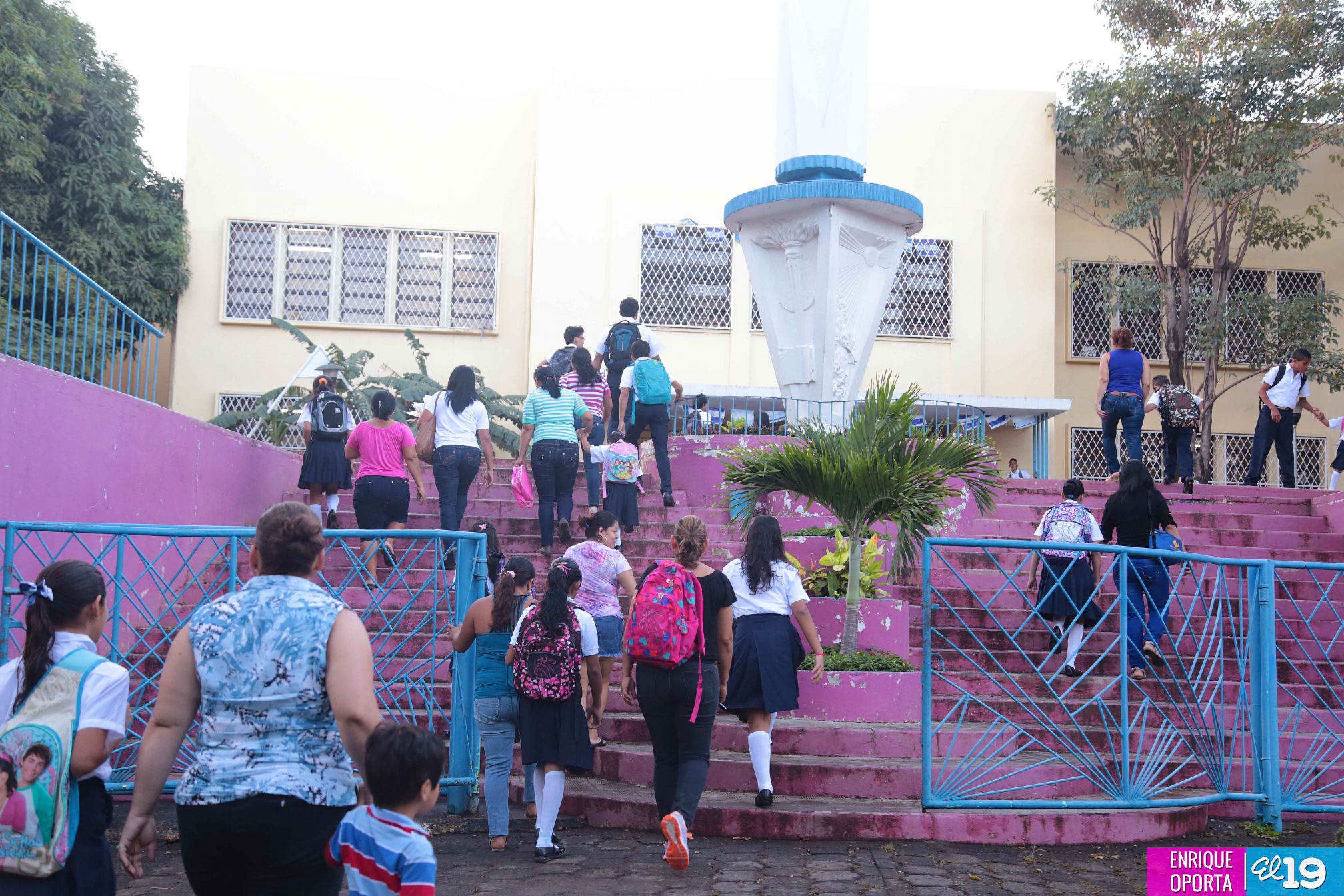 Inicio Año Escolar 2015 en Instituto Rigoberto López Pérez