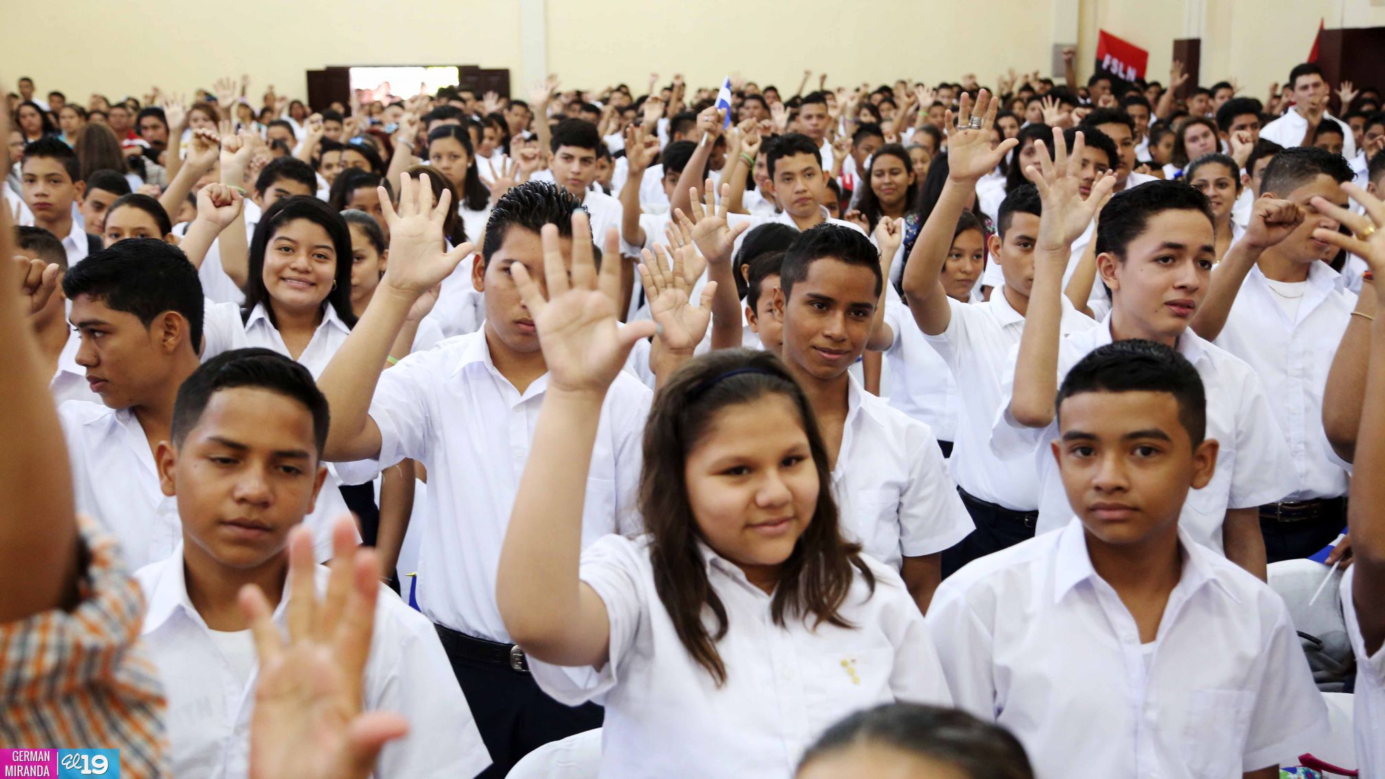 Acto Oficial de Inicio de Clases en Instituto Elvis Díaz