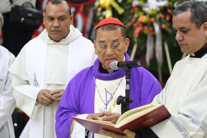 Continúan honras póstumas al Rector Magnífico Elmer Cisneros