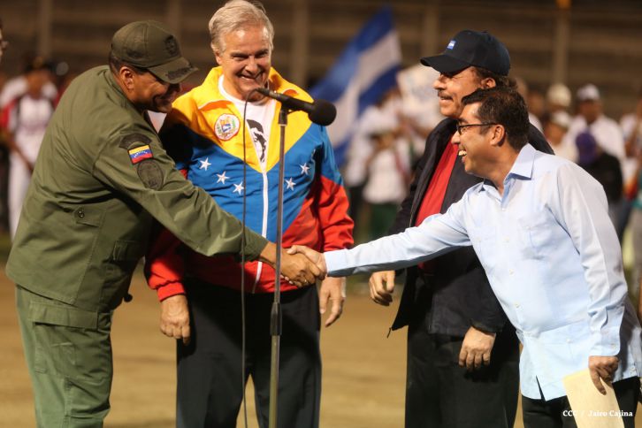 Daniel inaugura Estadio de Béisbol Infantil “Hugo Chávez Frías”