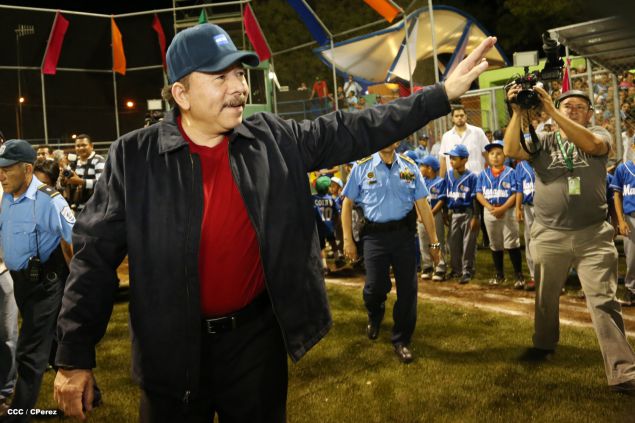 Daniel inaugura Estadio de Béisbol Infantil “Hugo Chávez Frías”