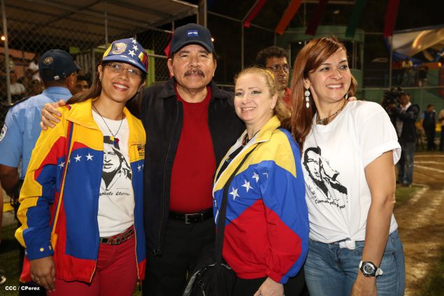 Daniel inaugura Estadio de Béisbol Infantil “Hugo Chávez Frías”