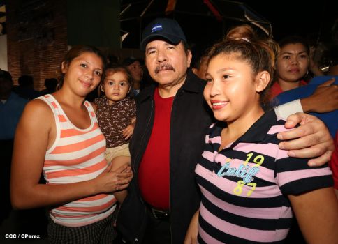Daniel inaugura Estadio de Béisbol Infantil “Hugo Chávez Frías”