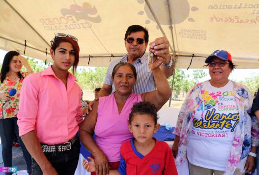 Entregan viviendas a familias de Masachapa