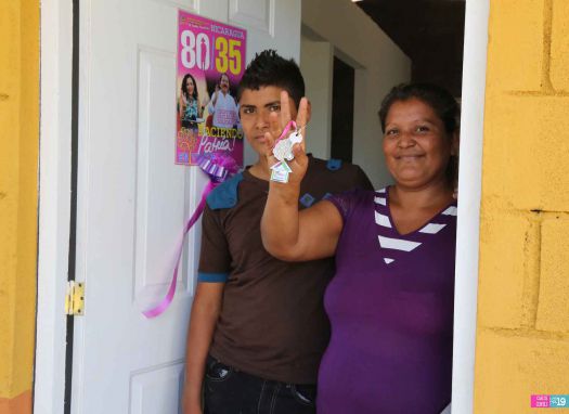 Entregan viviendas a familias de Masachapa