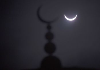 Eclipse solar es visible en parte del hemisferio norte