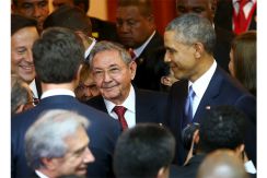 Saludo entre Raúl y Obama en VII Cumbre de las Américas