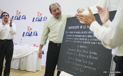 Presidente Daniel inaugura planta láctea del grupo Lala
