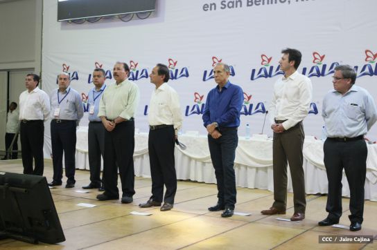 Presidente Daniel inaugura planta láctea del grupo Lala