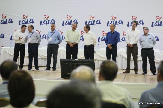 Presidente Daniel inaugura planta láctea del grupo Lala