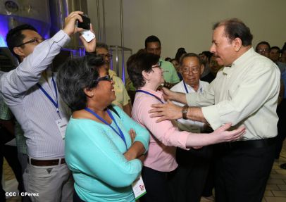Presidente Daniel inaugura planta láctea del grupo Lala