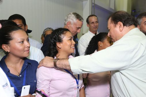 Presidente Daniel inaugura planta láctea del grupo Lala