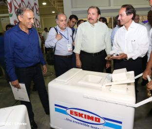 Presidente Daniel inaugura planta láctea del grupo Lala