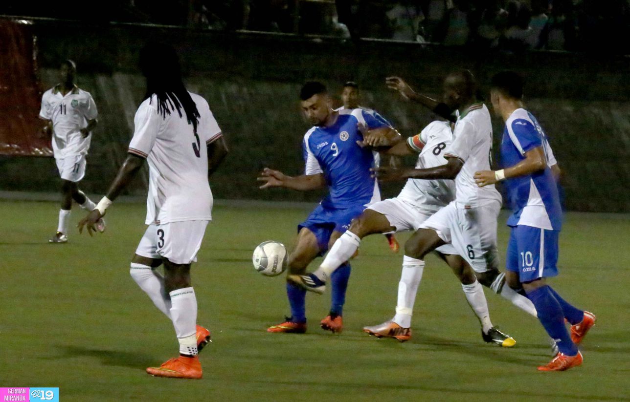 Nicaragua gana 1-0 a Surinam
