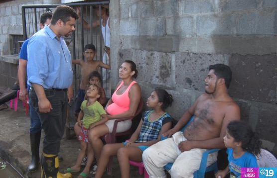 Continúan traslados de familias a albergues