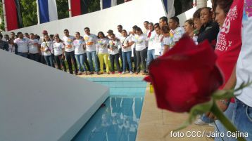 Rinden homenaje al Comandante Carlos Fonseca Amador en su 79 Aniversario de su Natalicio