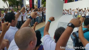 Rinden homenaje al Comandante Carlos Fonseca Amador en su 79 Aniversario de su Natalicio