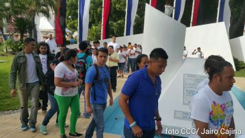 Rinden homenaje al Comandante Carlos Fonseca Amador en su 79 Aniversario de su Natalicio