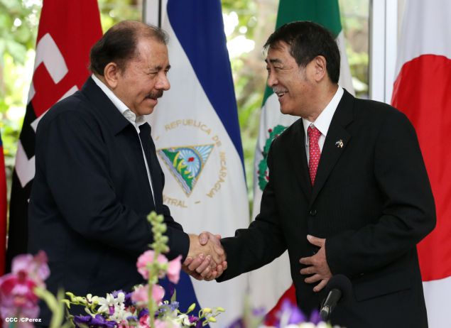 Daniel y Rosario reciben cartas credenciales de los embajadores de Irán, Taiwán, México y Japón