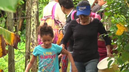 Atienden a familias afectadas por crecida del Río Escondido en El Rama
