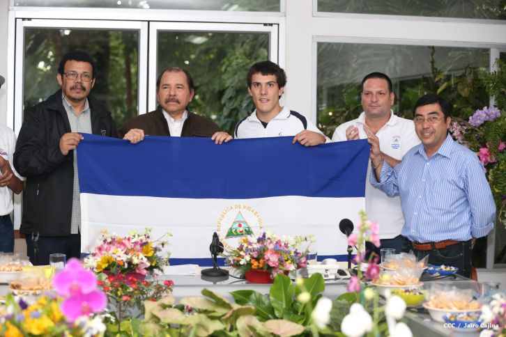 Presidente Daniel abandera a delegaciones que participarán en eventos deportivos internacionales