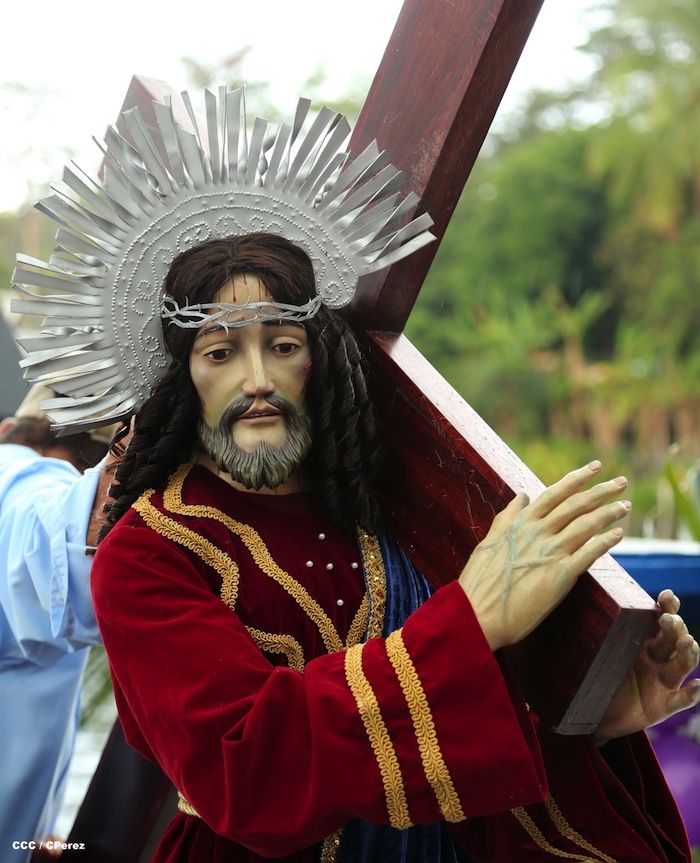 Via Crucis Acuático en Granada 2013