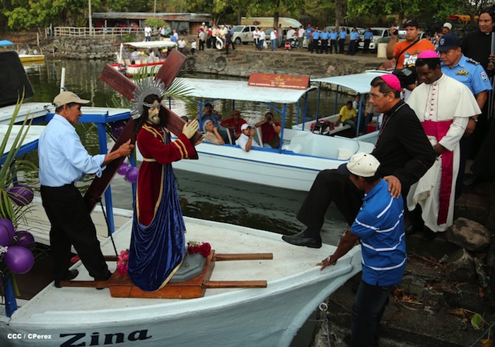 Via Crucis Acuático en Granada 2013
