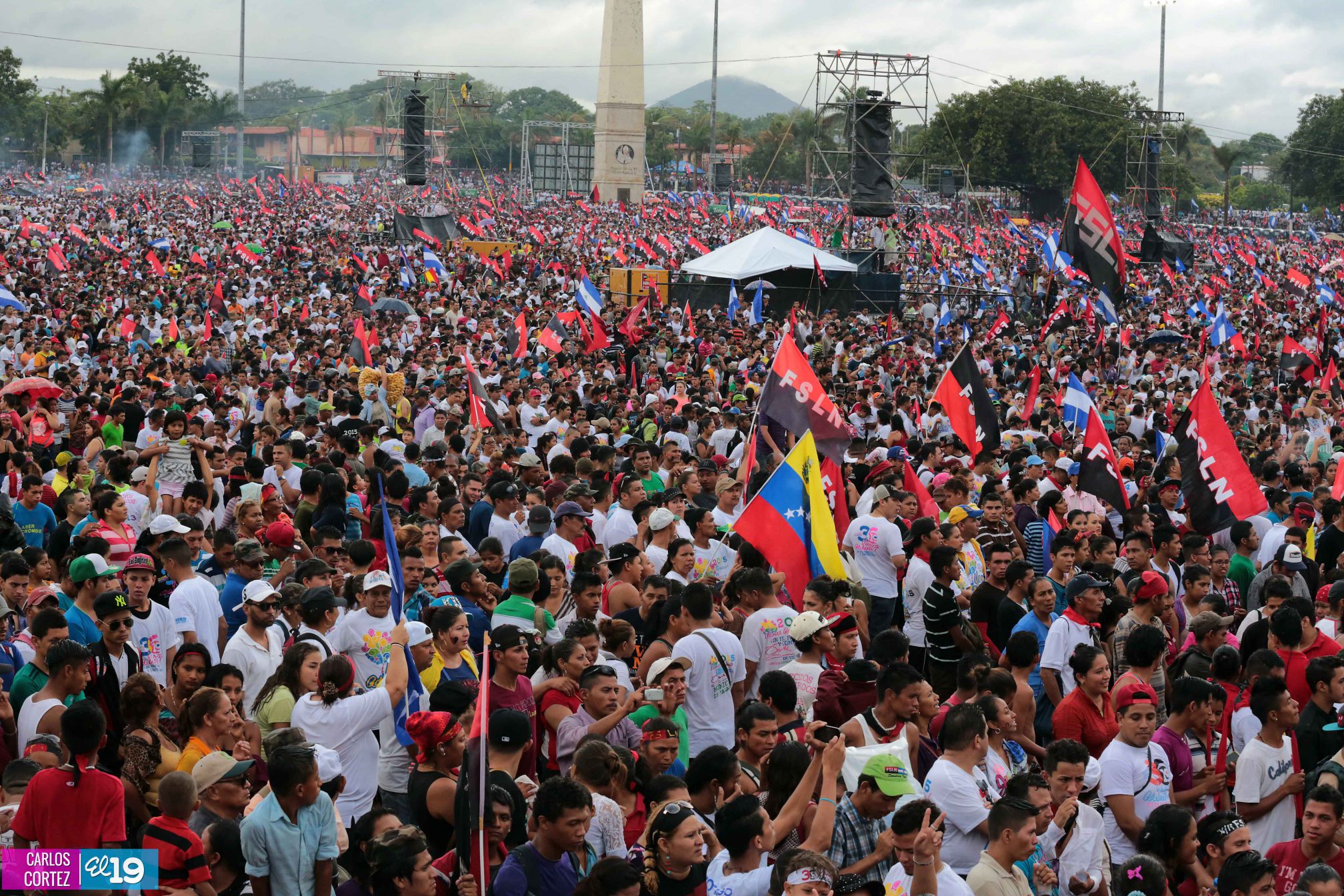Más fotografías de la celebración del 36/19 