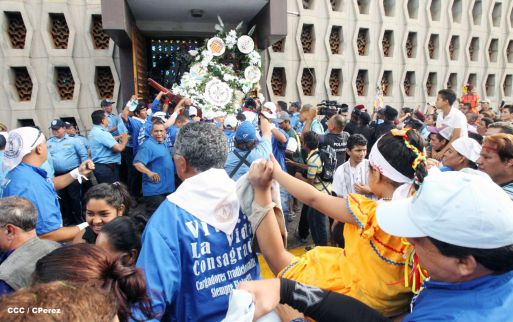 Santo Domingo de Guzmán rumbo a su morada en Las Sierritas