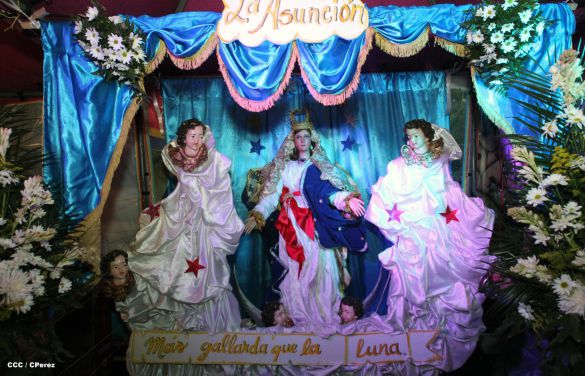 León celebra tradicional Gritería Chiquita