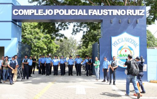 Rinden homenaje póstumo a compañeros policías caídos en el cumplimiento del deber
