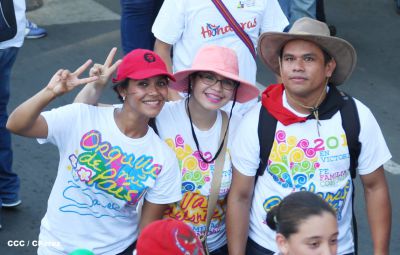 Chocolatito participa en Caminata por el Trabajo y la Paz