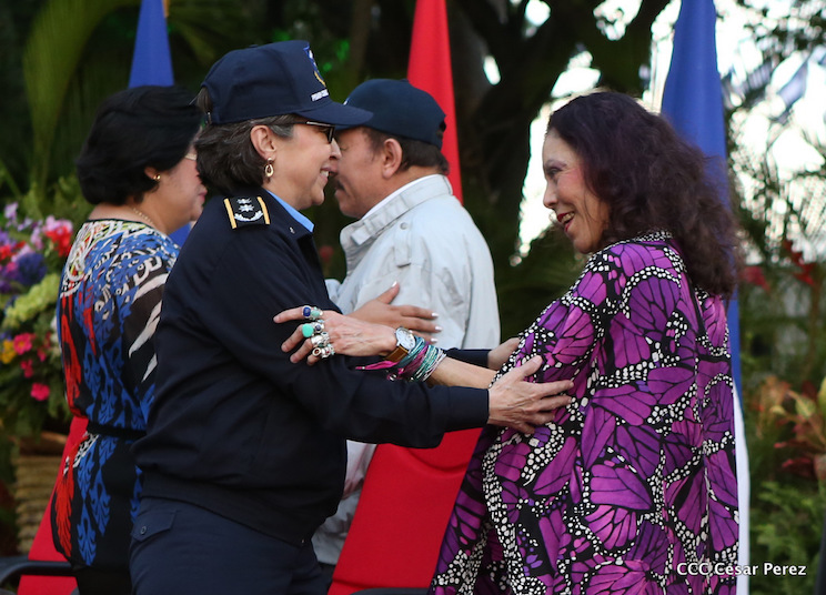 Daniel y Rosario conmemoran 49 aniversario de Pancas&aacute;n y 37 aniversario del Cuerpo M&eacute;dico Militar