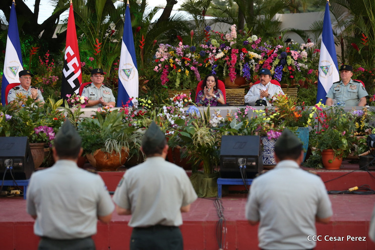Daniel y Rosario conmemoran 49 aniversario de Pancas&aacute;n y 37 aniversario del Cuerpo M&eacute;dico Militar