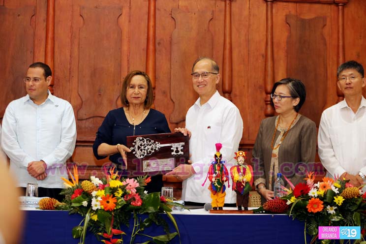 Canciller de Taiw&aacute;n visita atractivos tur&iacute;sticos de Nicaragua