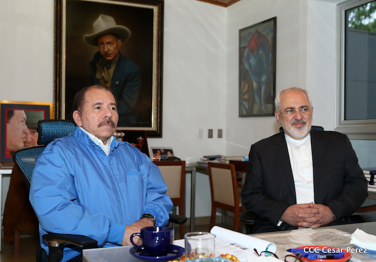 Comandante Daniel Ortega se re&uacute;ne con Canciller de Ir&aacute;n