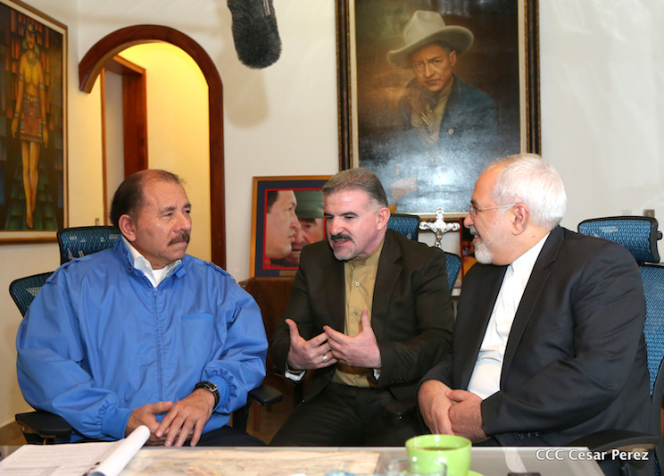 Comandante Daniel Ortega se re&uacute;ne con Canciller de Ir&aacute;n